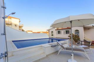 Seaside apartments with a swimming pool Rastici, Ciovo - 17889 - 1