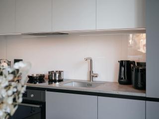 Kotzebue Stay - 2-room with Large Terrace - Urban Drama for Four - 4