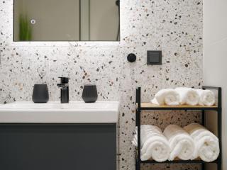 Kotzebue Stay - 2-room with Large Terrace - Urban Drama for Four - Tallinn - 3