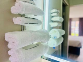 Days Inn by Wyndham Jellico - Tennessee State Line - 1