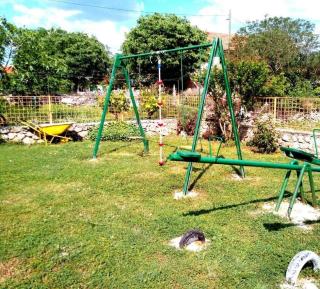 Family-friendly apartments with swimming pool Lozovac, Krka - 18961 - 1