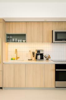 Luxury 3BR Apt with Epic Biscayne Bay Views - 3