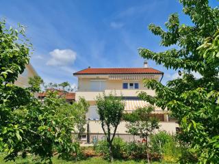 Apartments by the sea Cizici, Krk - 22259 - 1