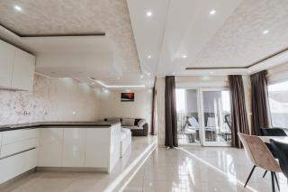 Aurelia Pool Apartments - 1