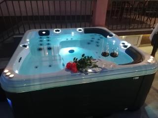 Holiday house with a swimming pool Kastel Luksic, Kastela - 24815 - 8