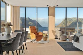 Serene cabin in Lofoten with sauna - 2