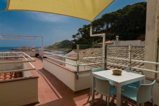 Apart. 1st sea line in Sa Tuna Begur H85 - 1