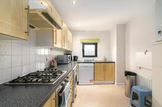 Modern flat in North London close to tube - 6