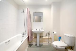 Modern flat in North London close to tube - 2