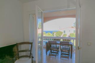 2 bedroom apartment in Aiguafreda Begur. Sea views terrace and pool Ref:H11 - 6