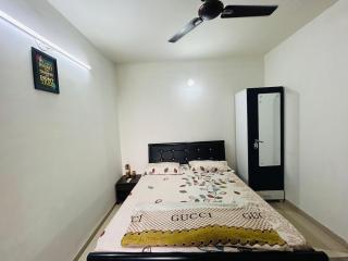 High floor bed with ventilated room - 9