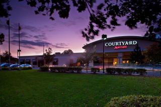Courtyard Montvale - 9