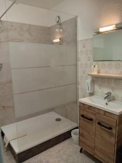 Hôtel Le Lyon Vert Commentry - 7