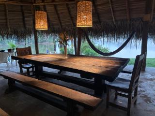 Las Palmas - Espectacular casa a borde de lago con piscina - 2