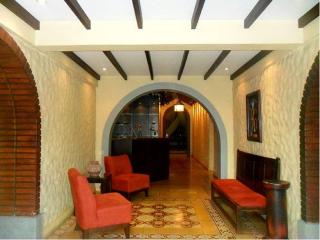 Hotel 1915 INN & SUITES - 1