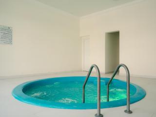 Al-Salam Villa-Family Pool & Private Garden - 8