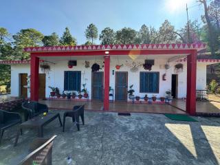 Far out Homestay - 4