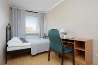 Family Apartment with Balcony and Remote Work in Warsaw by Noclegi Renters - Varsavia - 0