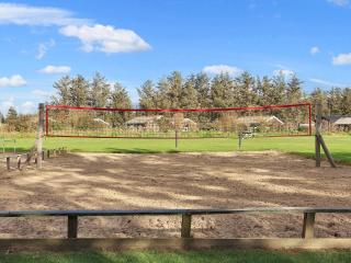 Pretty cabin in camping resort - 6