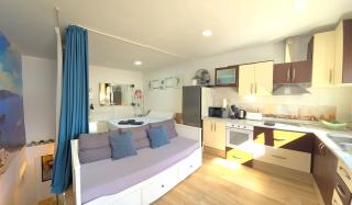 Azure Studi with Large Terrace & Full Kitchen Torremolinos City center by NAMASTE ELITE - 5
