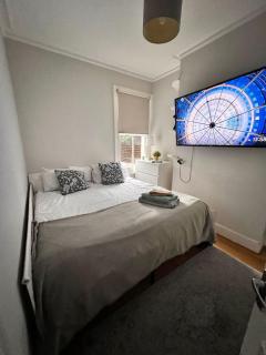 The Junction Room - 9