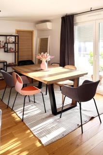 Chez Marlay, centre ville , 3 chambres , clim - 9