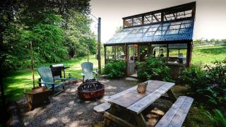 Romantic Cottage for Couples Getaway near Portland | Oregon Rentals - 5