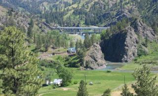 Riverside Cabin with Rare Claw-Foot Bathtub, Montana - 7