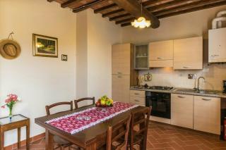 Lovely Apartment In Tuscan Farmhouse - 6