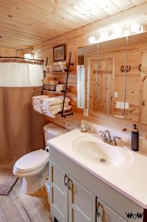Fully-Furnished Cabin Rental with Beautiful Mountain Views Near Moab, Utah - 5