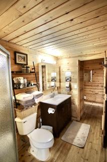 Fully-Furnished Cabin Rental with Beautiful Mountain Views Near Moab, Utah - 3