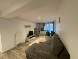 Sunny London Accomodation - 5