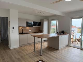 Appartement lumineux avec terrasse et vue - Frejus - 0