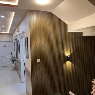 The Mall Luxury Guest House - 6
