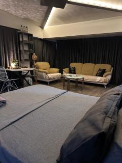 Centrally located studio with Mountain & Sea views - 3