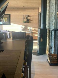 White Cabin With Jacuzzi And Fjord Views - 3