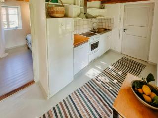 Historic Farmhouse By Torup Meadows Nature Reserve - 2