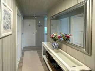 Seaside Cabin With Panoramic Views Of Viksfjord - 5