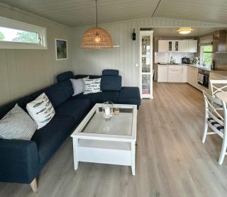 Seaside Cabin With Panoramic Views Of Viksfjord - 2