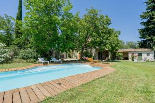 House Among Vineyards Near Mont Ventoux - Travaillan - 0