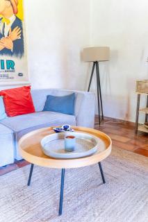 House Among Vineyards Near Mont Ventoux - Travaillan - 3