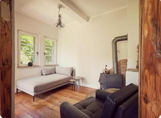 Historic Holiday Home By The Swimming Pond - 6