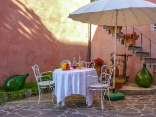 Sea And Lake View Apartment With Pool Near Lucca - 1