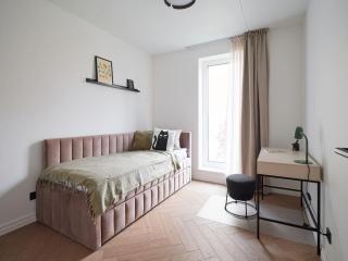 Kotzebue Stay - Family-Ready with Separate Sleep Zones - 6