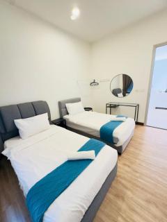 Sea View 3BR Family Suite with Bathtub & Sauna, Jazz Penang - 8
