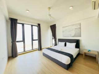 Sea View 3BR Family Suite with Bathtub & Sauna, Jazz Penang - 2