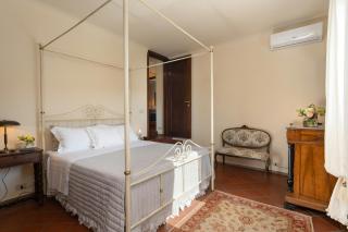 Villa With Pool In The Heart Of Tuscany - 1