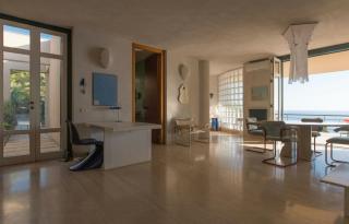 Modernist Villa With Private Sea Access - 2