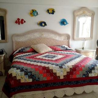 Waterside Cottage Accommodation with Private Swimming Pool in Islamorada, Florida - 9