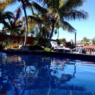 Waterside Cottage Accommodation with Private Swimming Pool in Islamorada, Florida - 7